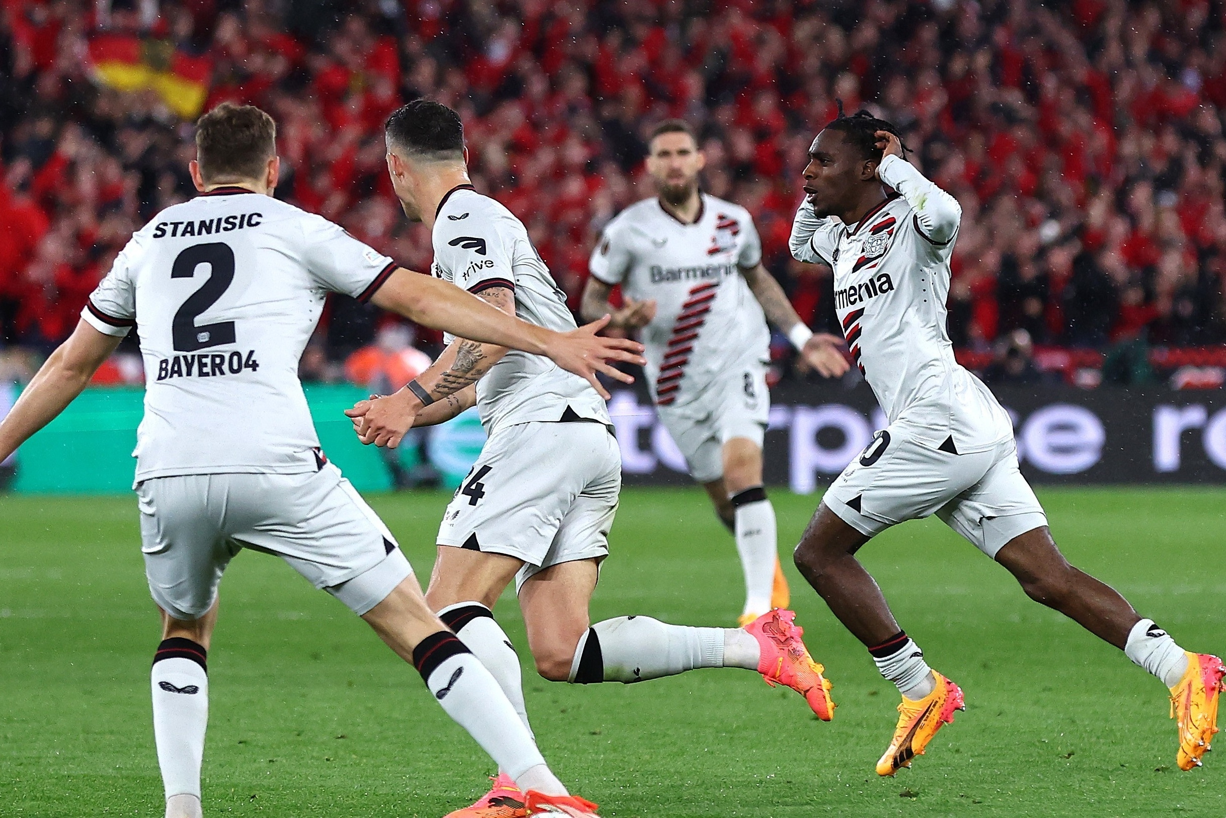 爱游戏-关于本菲卡在关键时刻取得胜利，成功晋级半决赛！的信息