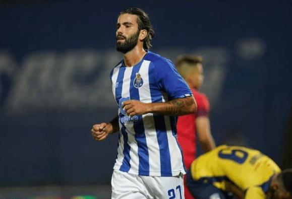 沙特呼运动员活力十足,英超舞台展现无限魅力的简单介绍 沙特呼运动员活力十足,英超舞台展现无限魅力的简单介绍