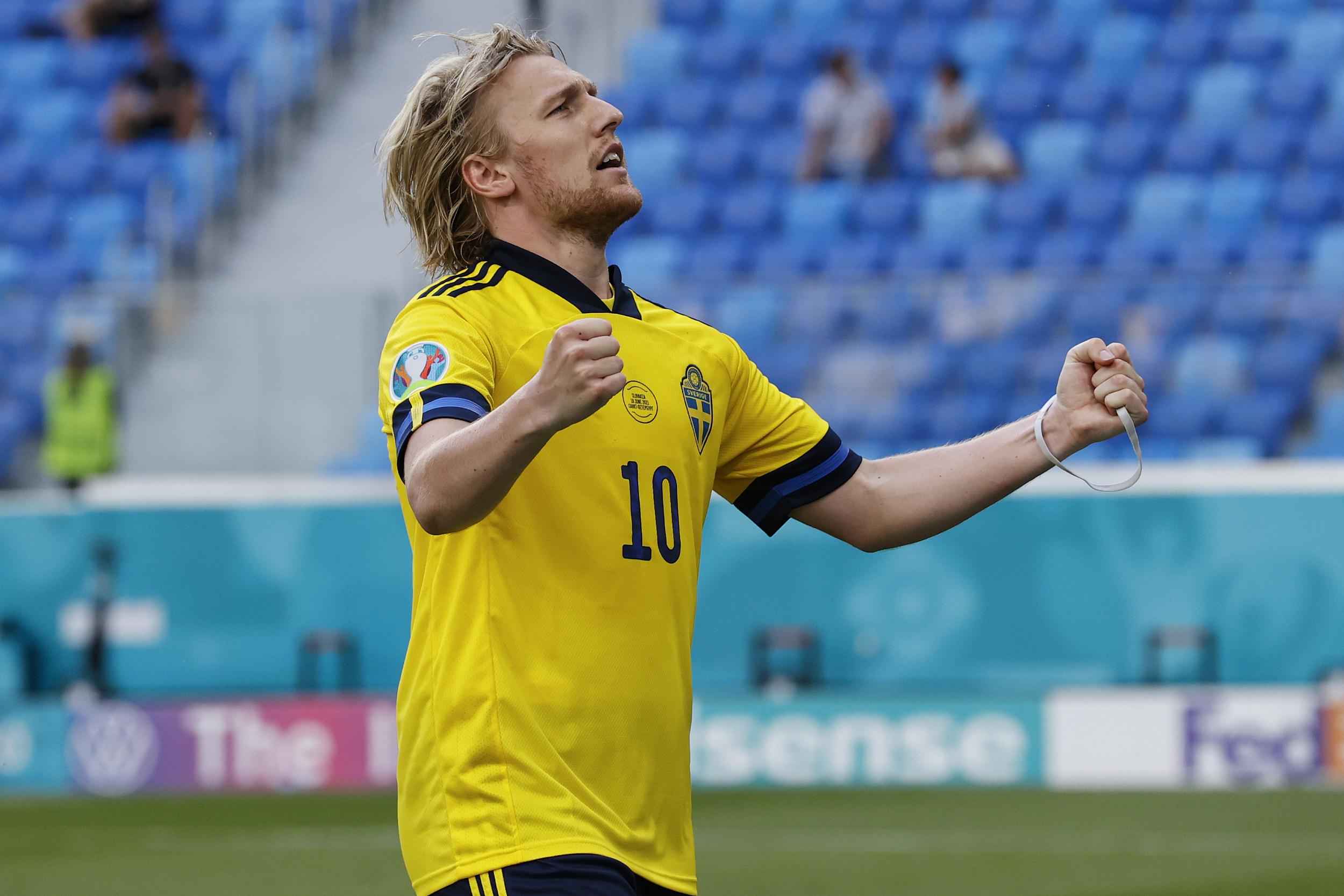 爱游戏娱乐-瑞典队在排球赛中实现逆转，晋级决赛