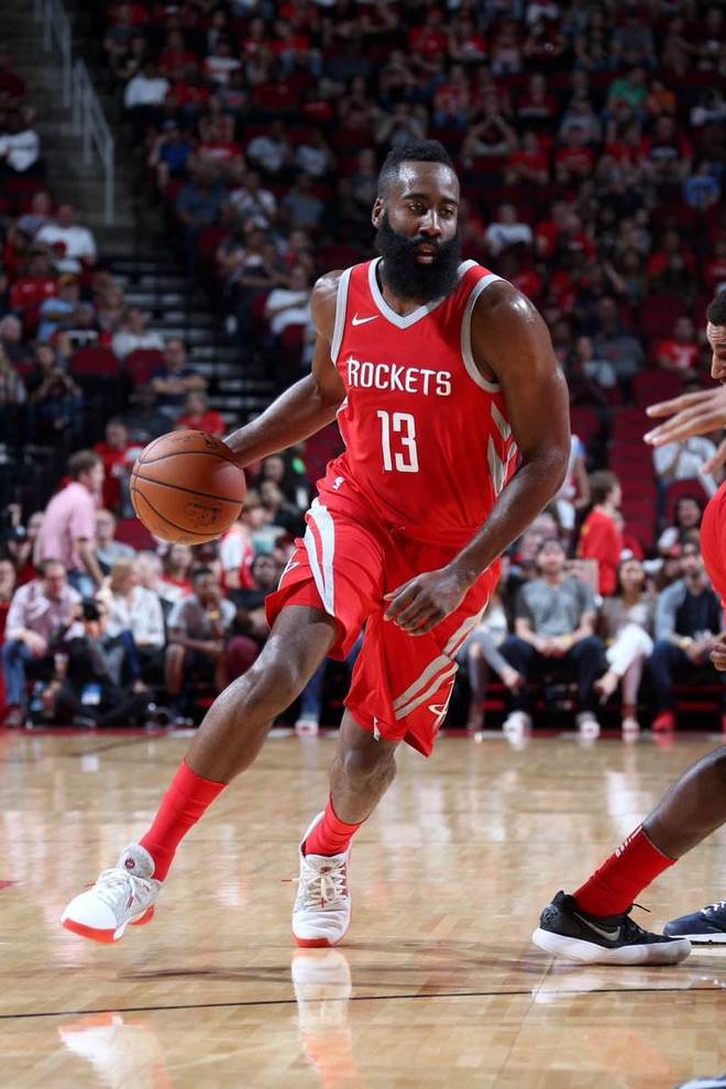 爱游戏下载-瑞典国家队备战欧预赛，争取胜利