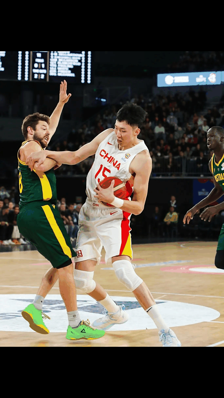 加拿大男篮力克澳大利亚男篮，麦科勒姆高光表现的简单介绍