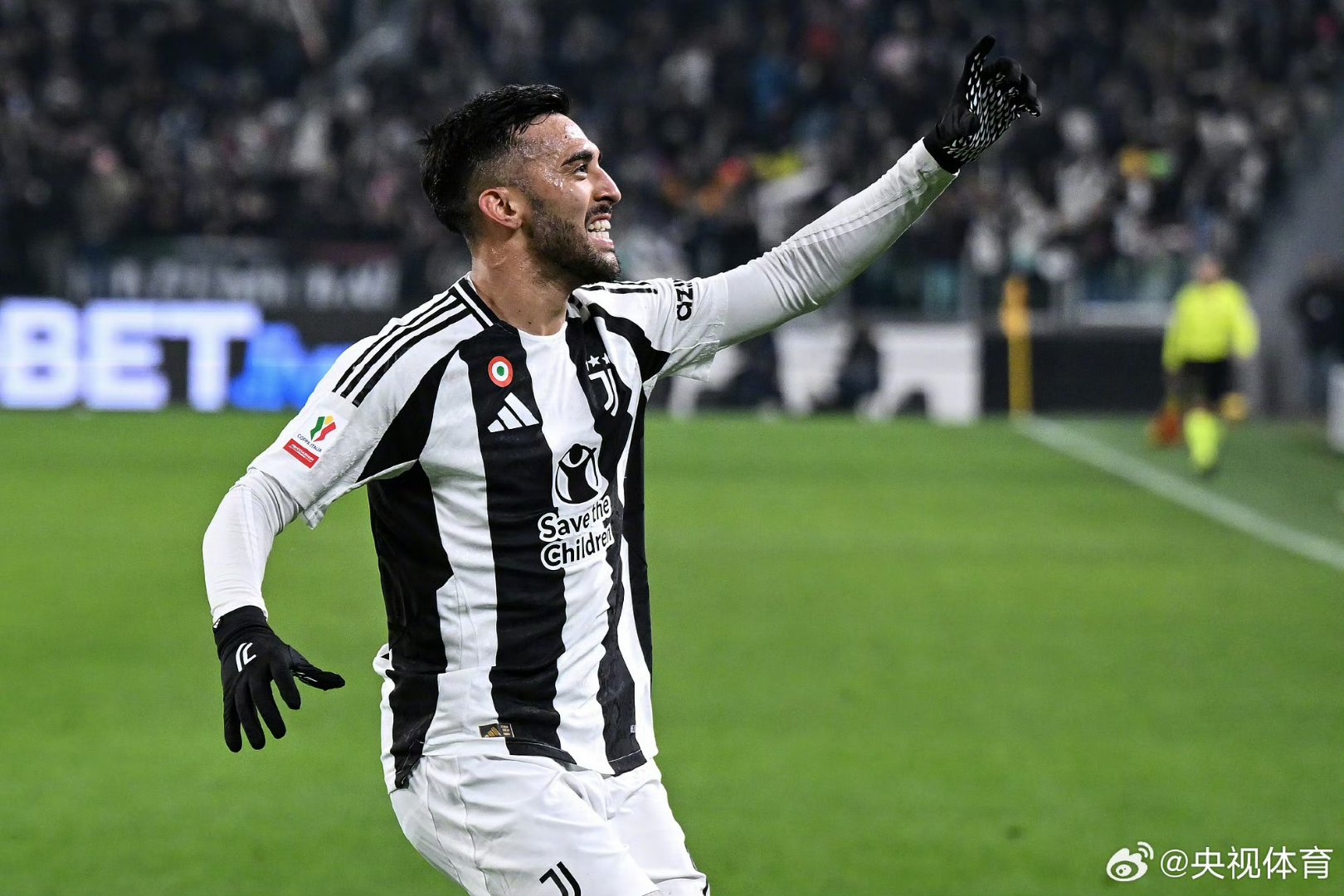 意甲豪门对决:尤文图斯取得宝贵三分 意甲豪门对决:尤文图斯取得宝贵三分