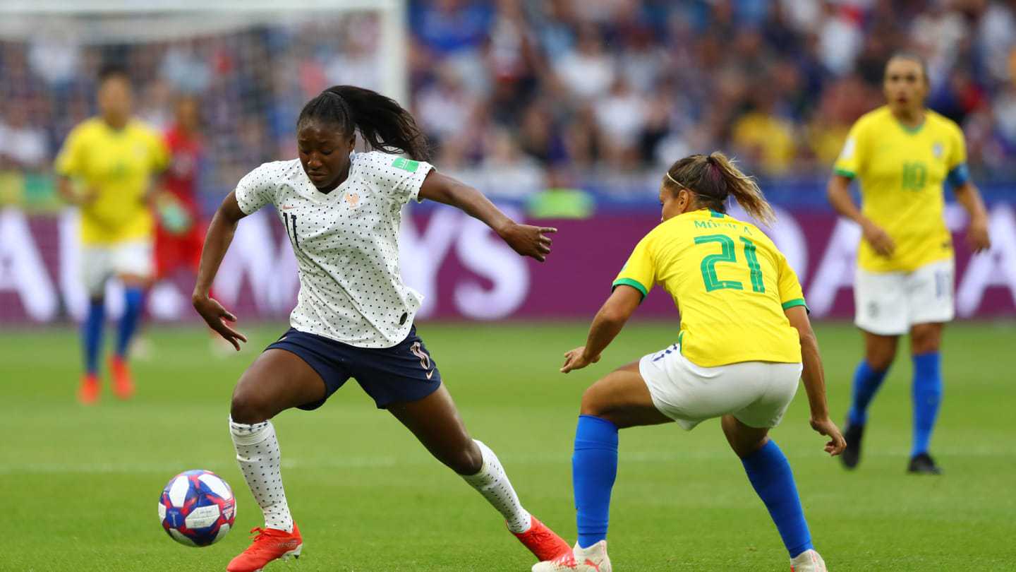 爱游戏在线-法国队绝杀泰国队，安赛龙状态火热