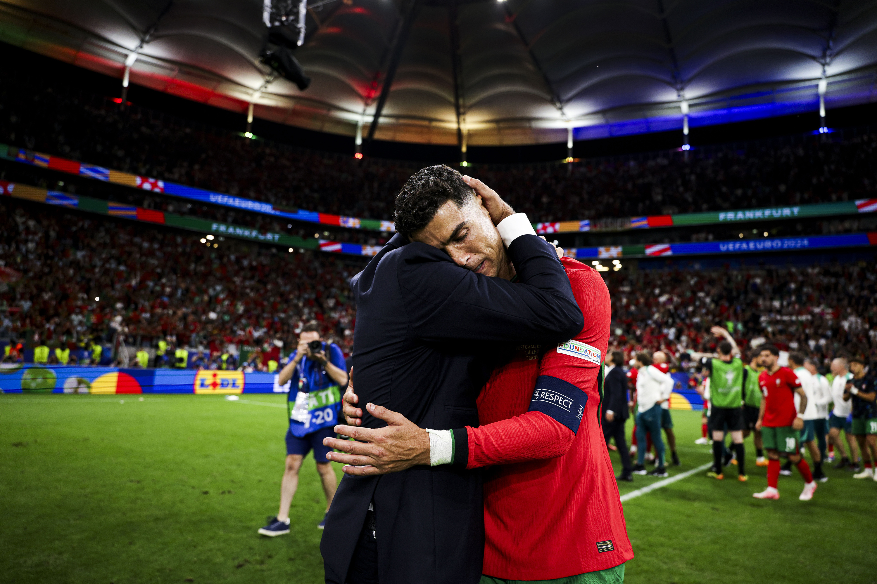 葡萄牙队轻取德国队，许昕带队取胜