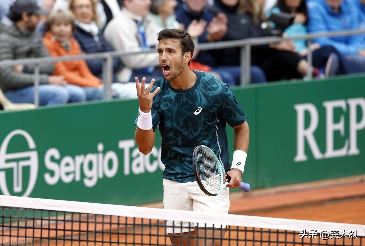 爱游戏官方入口-包含蒙特卡洛大师赛鏖战法网，西西帕斯点燃赛场的词条