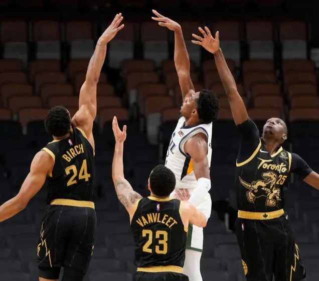 爱游戏大厅-关于山东队翻盘山西队，范弗利特刷新纪录的信息