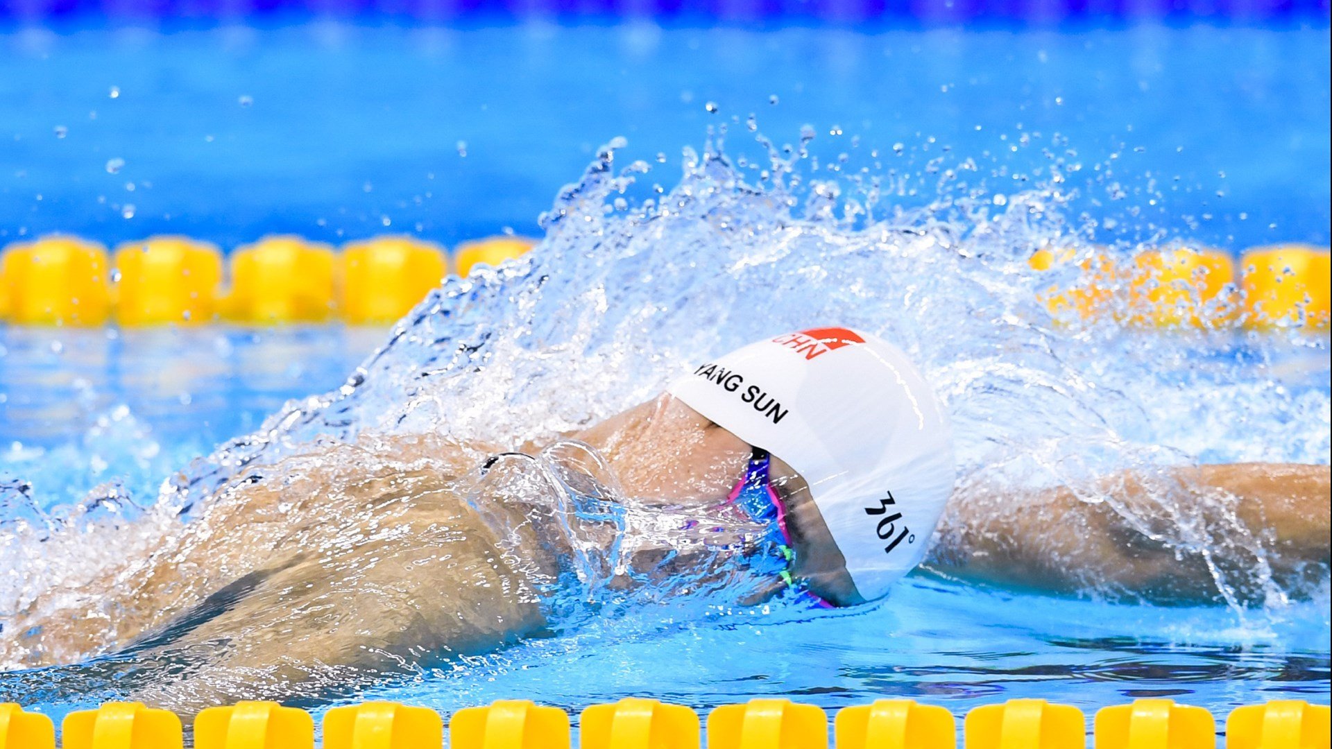 马刺完胜掘金,王哲林点燃赛场,一场跨越国界的篮球盛宴